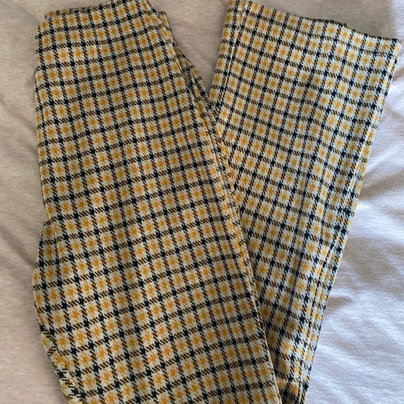 Urban Outfitters Pants - Urban Outfitters Cara High waisted kick flare pant